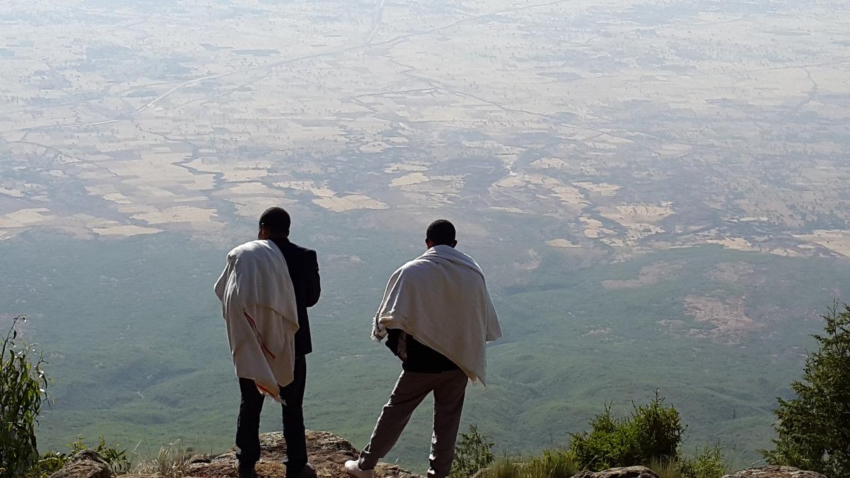 henery1st's tweet photo. #mountainview #zequala #Gedam http://t.co/oVEoqjatGu