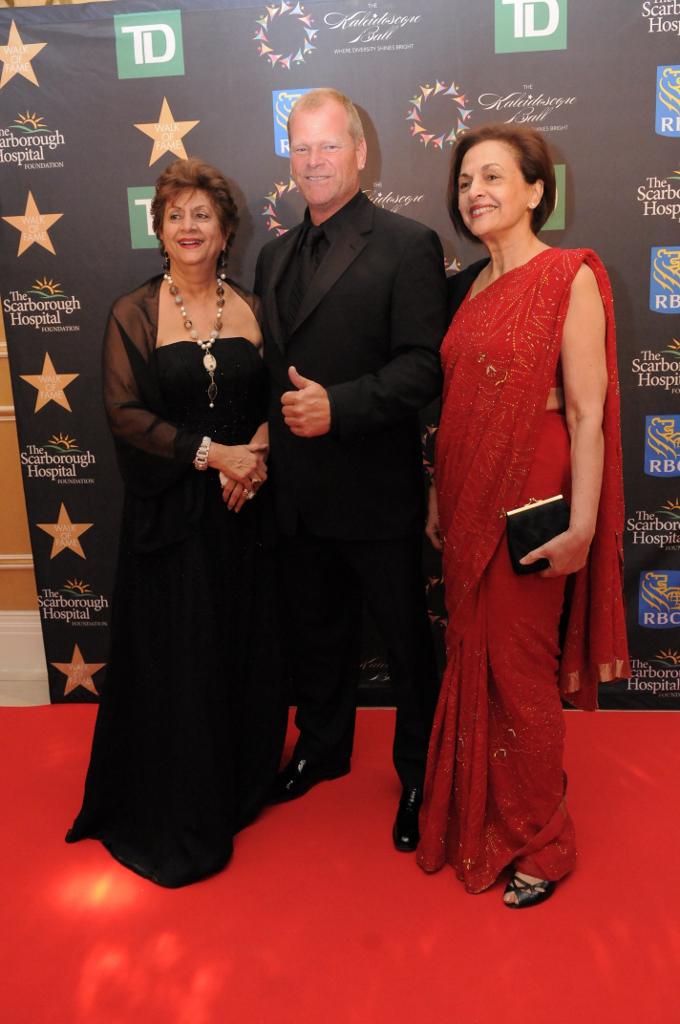 MonsoonJournal's tweet image. The Kaleidascope Ball
@TSHFoundation @ScarboroughHosp @ScarboroughWalk #kb2015 #diversityshines @tshfmikemazza