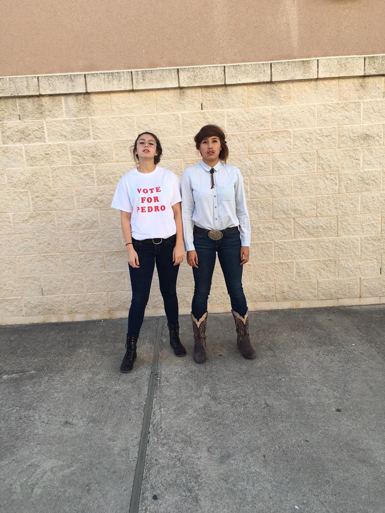 melanie__reich's tweet image. the Napoleon to my Pedro #vrhoco