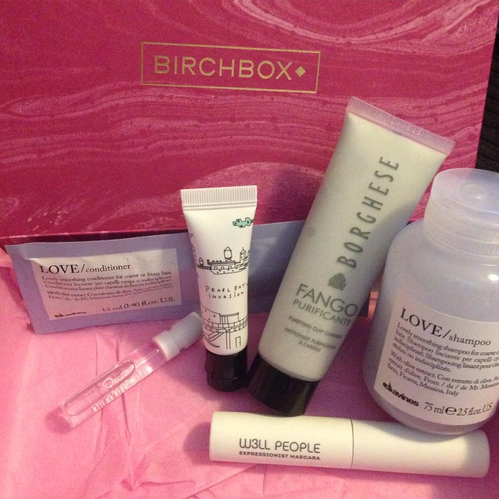 stripedflats's tweet photo. This month's adorable marbleized @birchbox ! 💕 Love the box and samples. #octoberbirchbox #samples #pinkforthecure http://t.co/uSJqvHKGwn