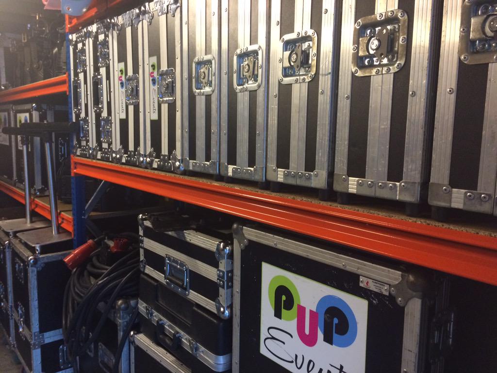 Bij ons kunt u oa terecht voor #verhuur van #pioneer #technics #djm900nexus #cdj2000nexus #sl1200mk5 #clubstandaard