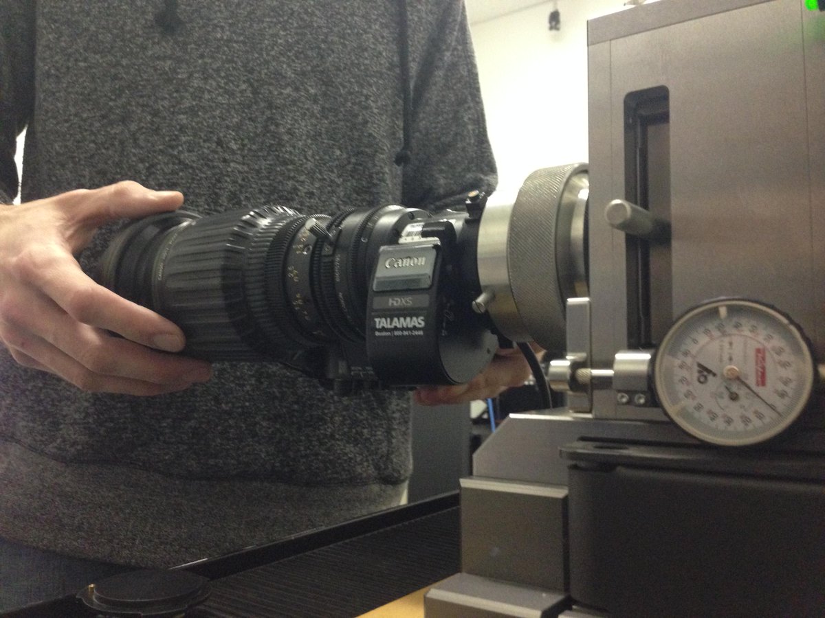 TalamasBoston's tweet image. #HairyHumby using our @GeckoCamGmbH #LensProjector to #test #Focus #precision of a @canonusa HJ14ex4.3b #lens