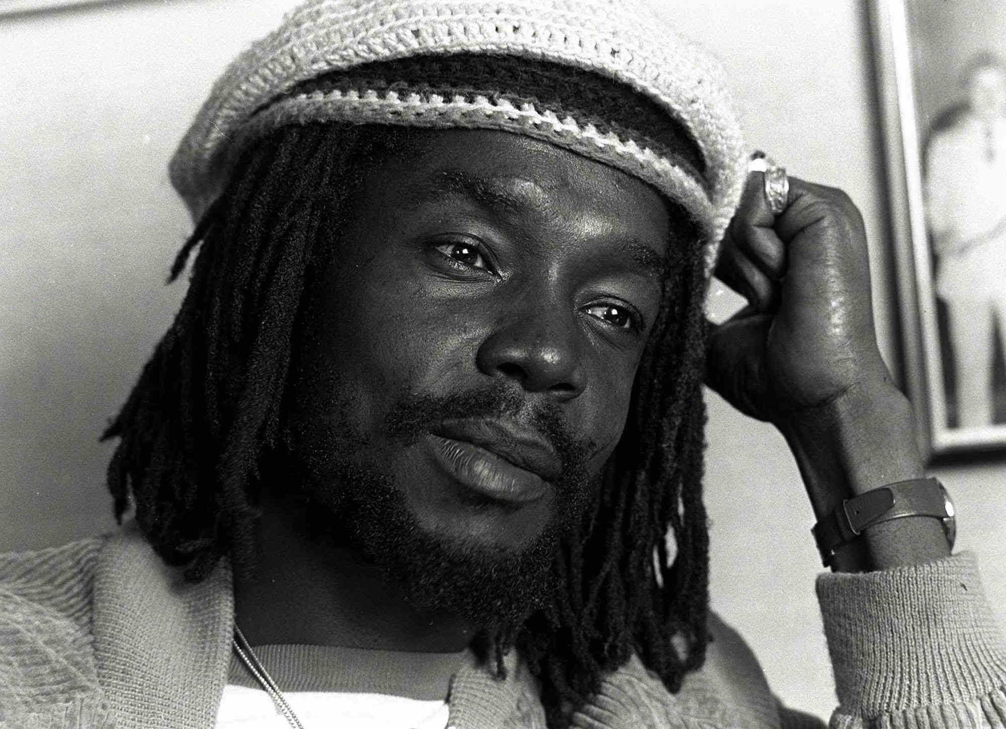  on with wishes Peter Tosh a happy birthday! 