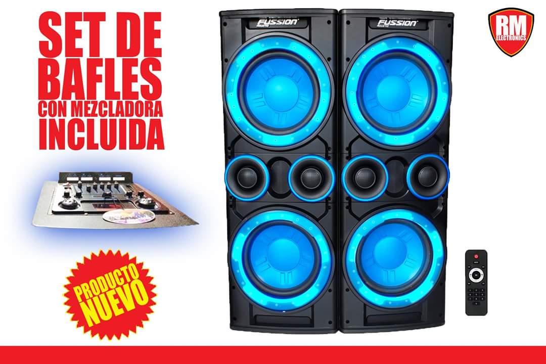 ElectronicsRM's tweet image. #SiMiPerroHablara seguramente nos pediría unas bocinas con iluminación LED y mezcladora incluida #FelizLunes