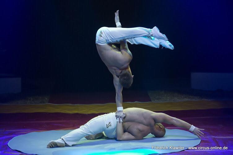 Circus Sijm tweet media