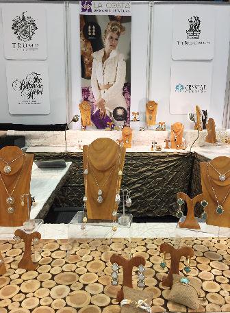 LaCostaOrganic's tweet image. Enjoying the vibe at #iSpa2015   Stop by Booth 135 to say Hi and check out our gemstone jewelry @ISpaDoYou #SpaStyle