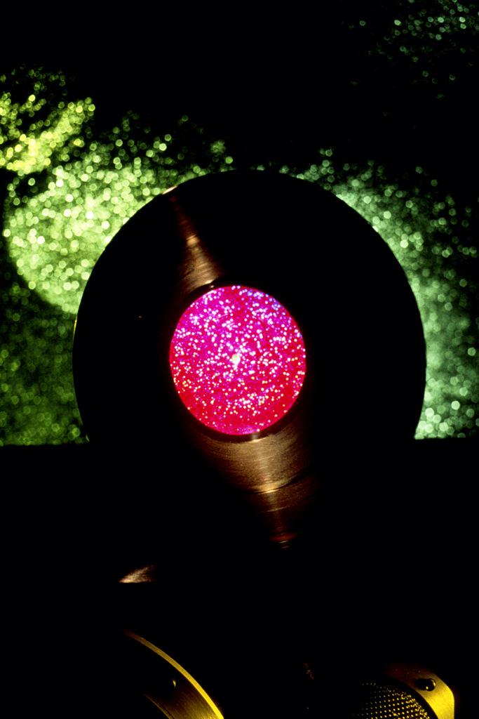 ronsterling's tweet photo. #devinyl #sterlingartworks https://t.co/1hRZnNCwOh