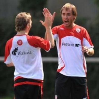 franyeste's tweet photo. Vuelve @IkerMuniain19...Vuelve el fútbol!!!! 🔝 #zorionakIker 👏😉👍 #Bro https://t.co/uvFnmtImkt