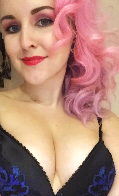 Post shoot selfie #suicidegirls @suicidegirls #boobs #suicidegirlsselfie https://t.co/0Lls3XePer<a href="/tag/suicidegirls"class="tags">#suicidegirls</a><a href="/tag/boobs"class="tags"><span>#boobs</span></a><a href="/tag/suicidegirlsselfie"class="tags"><span>#suicidegirlsselfie</span></a>