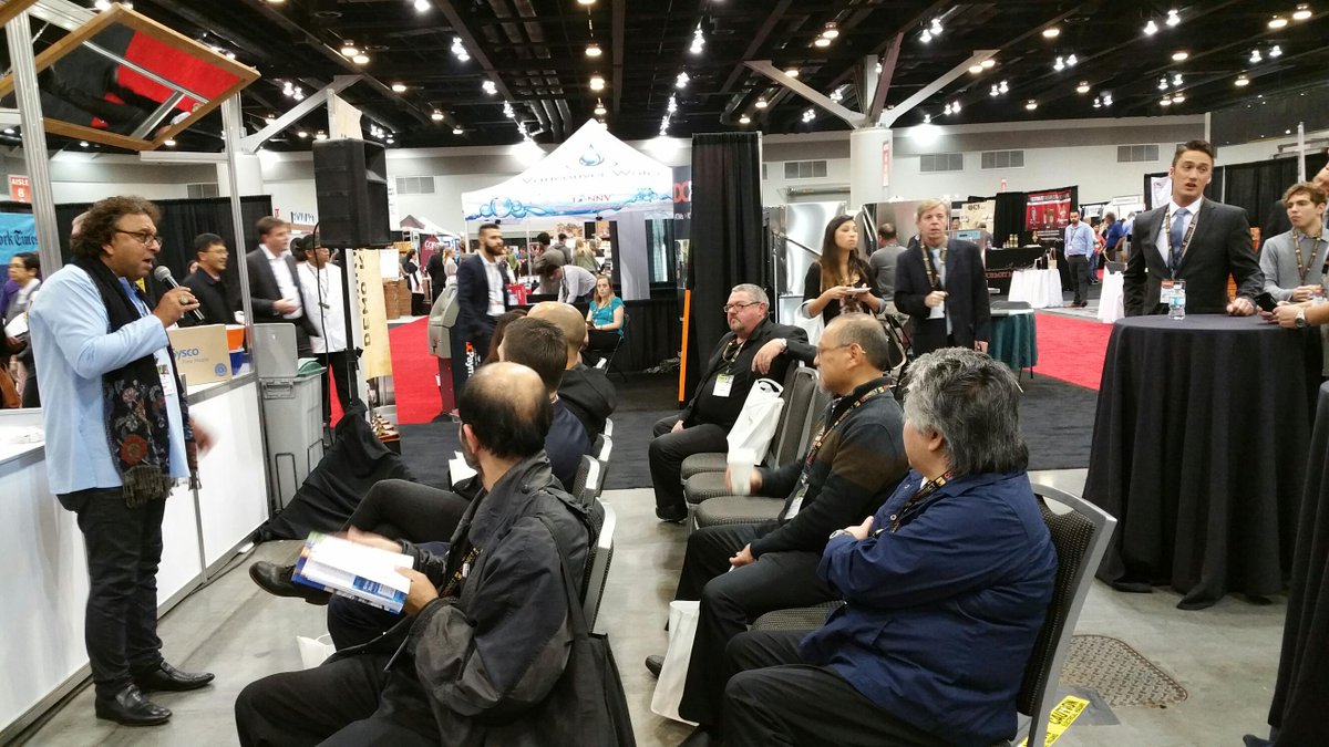 ConnectShowBC's tweet image. That's all folks! Thanks so much for being part of #ConnectShowBC! See you next year!