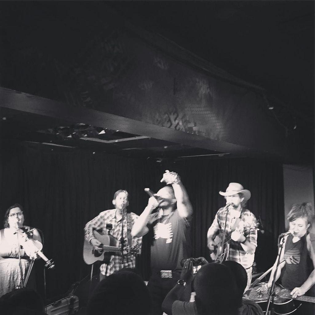 Bluegrass + rap = Gangstagrass. 
#gangstagrass #asseenincolumbus #rumbacafe