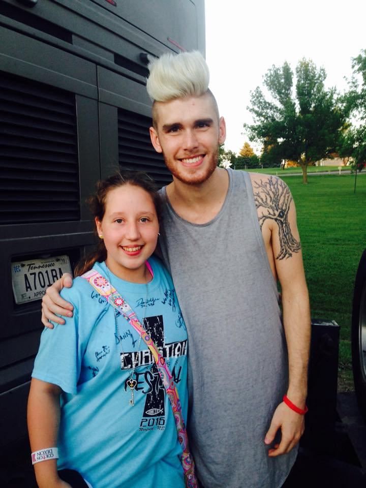 HAPPY BIRTHDAY COLTON DIXON . Hope u had a great day . Thank you for all u do 