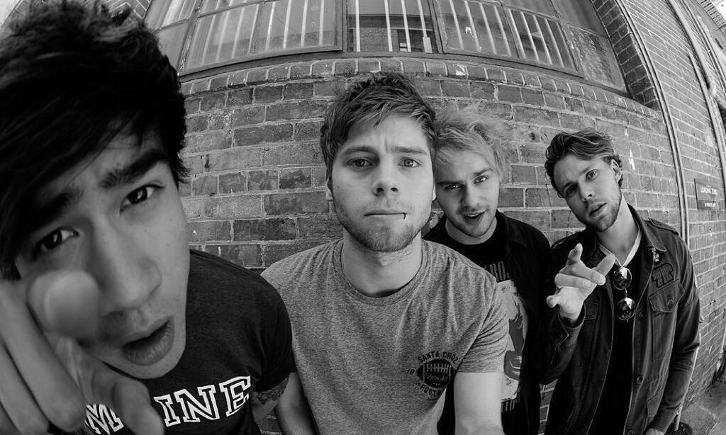 5S0ss1's tweet image. 👀 -cal :)