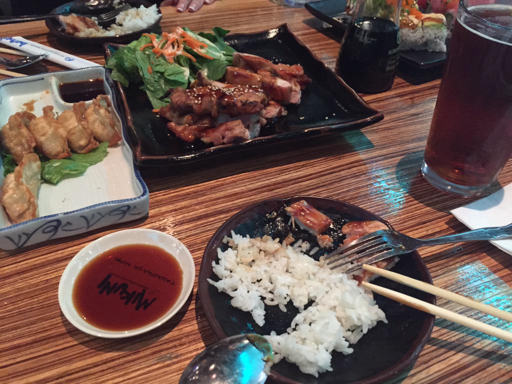 I'm on a sushi date with <a href="/ssorichsacbiz/">Sonya Sorich</a> right now. She asked, "Is there a hashtag for this dinner?" 😄