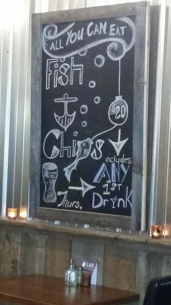 muttermutter3's tweet photo. @RedneckBistro
#ayce fish and chips Thursdays #beer or pop $20 https://t.co/ih3hpAVgbX