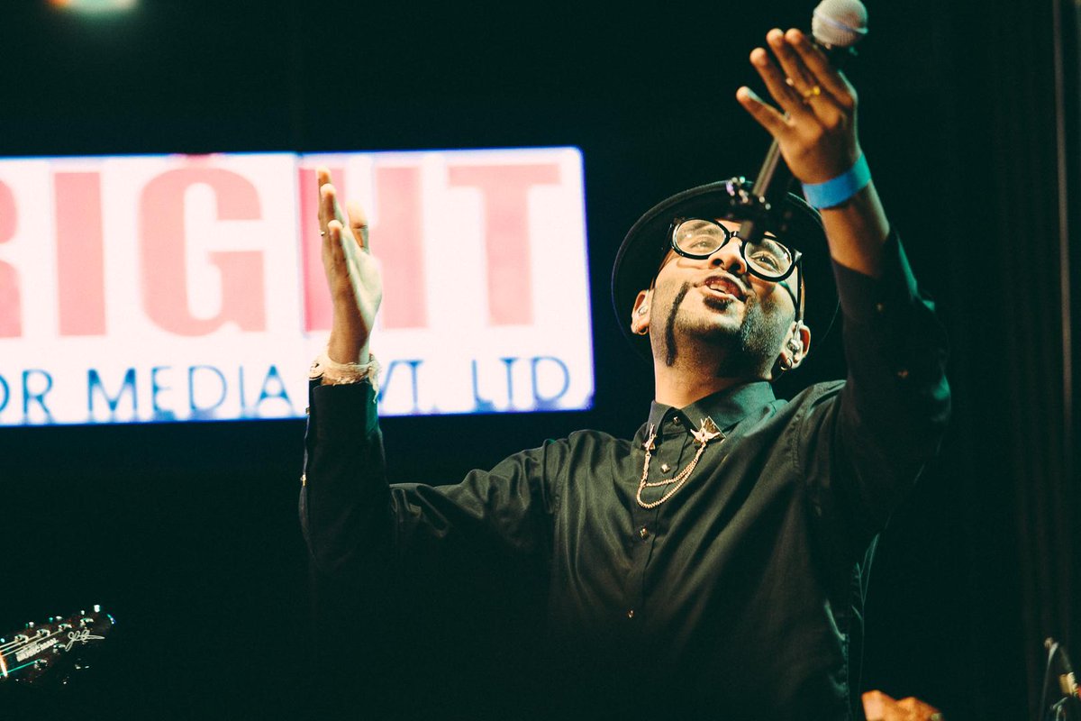 Guys do check out #photoblog @benny_dayal @funktuation_ here in #Mumbai #toldwithexposure bit.ly/1HgZD9j