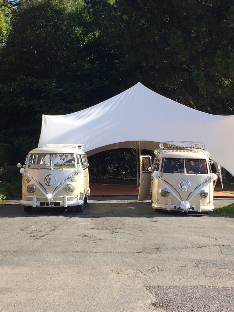 LilySplitty's tweet image. Me and a friend doing a wedding @the weekend my 65 and his 67 @CamperSpotting @vwcamperfan @Rubyrocket67 @VWHeritage