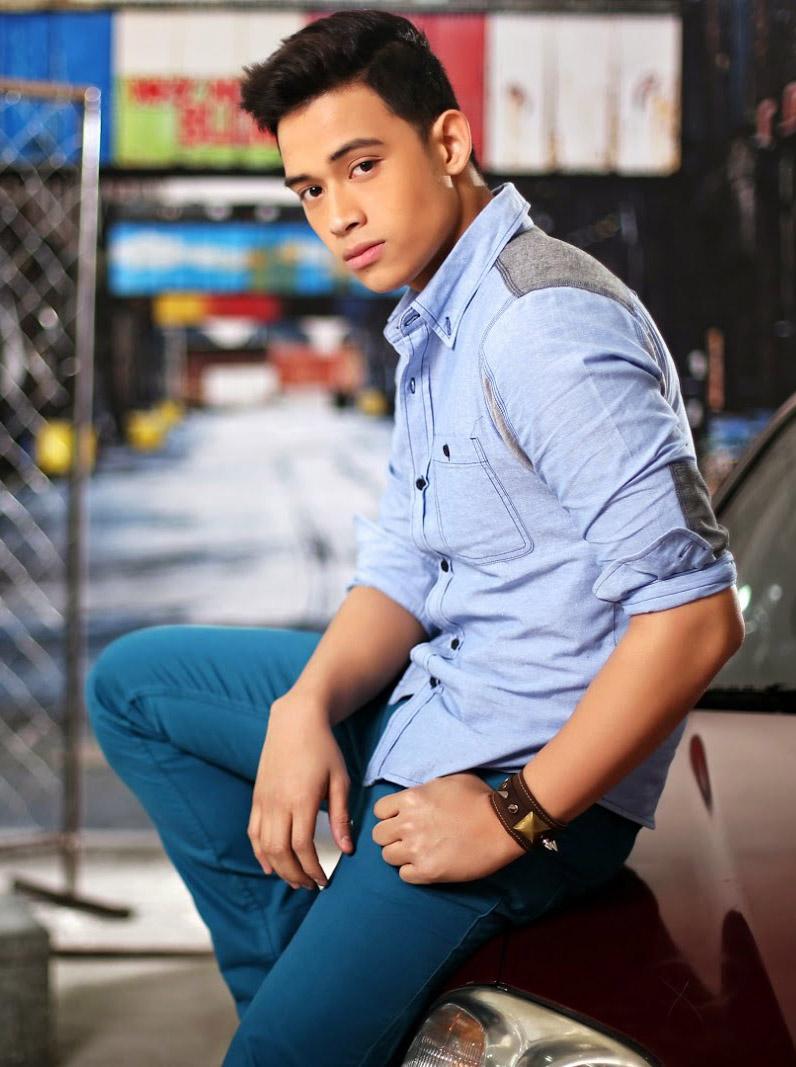 PhilEditionBlog's tweet photo. DIEGO LOYZAGA (PSY)
#BreakthroughTVActor Nominee
Just Retweet & Favorite To Vote!
UnliVote: https://t.co/Uyv8EIyZin https://t.co/cIyIB3VlGq