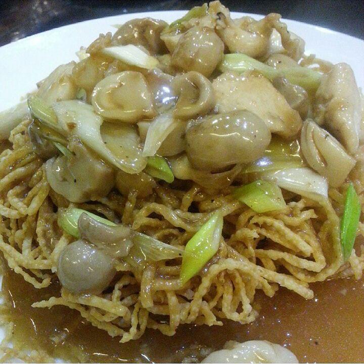 PlanetNoodleID's tweet photo. Laper? Yuk langsung mampir ke Planet Noodle aja. Nikmati berbagai pilihan menu lezatnya 😋 photo credit by @alexande… https://t.co/pMiuR279qc
