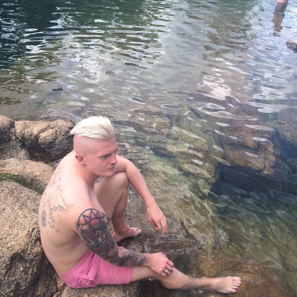 Cam_Golding_Fit's tweet photo. Crystal creek #Big #Crystalcreek #water #fun https://t.co/dB65oKpTfH