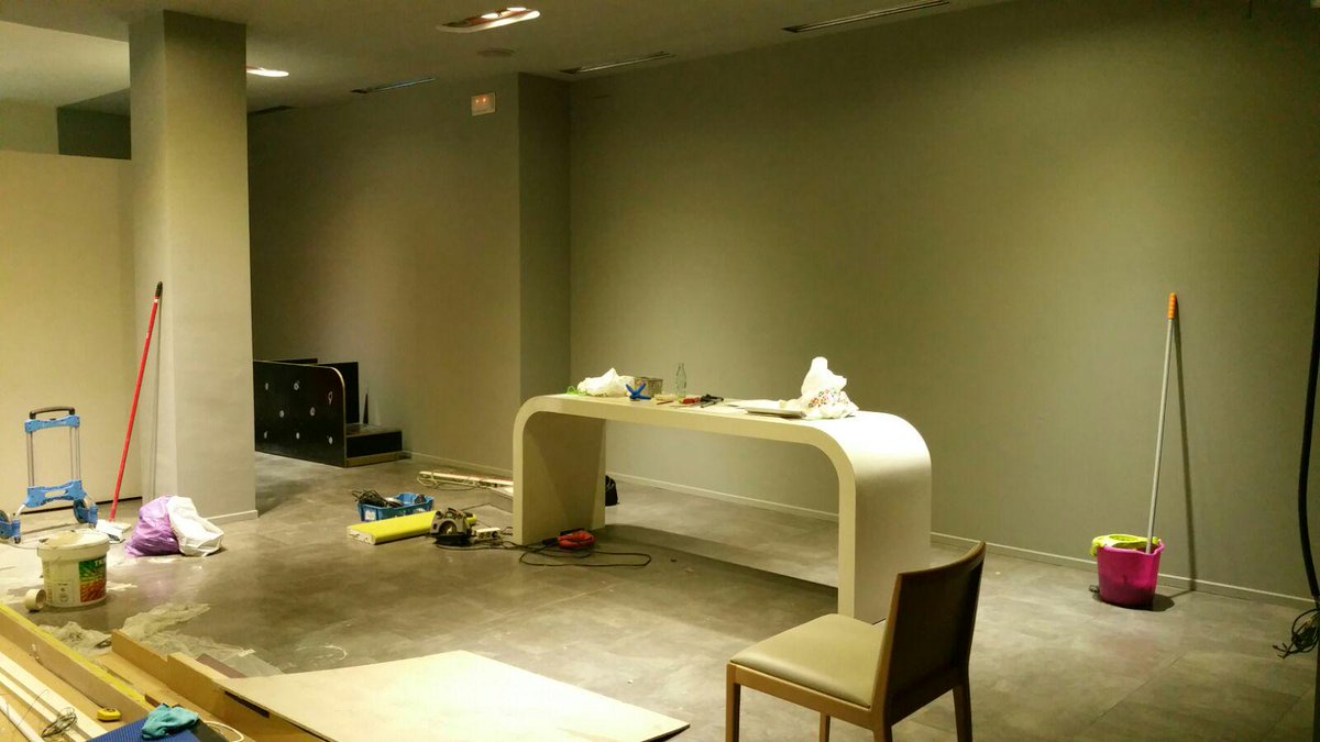 Samsha_Rest's tweet image. Y mientras en cocina seguimos haciendo pruebas, en la sala... 

¡No paramos!