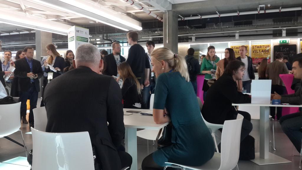 ppravdin's tweet image. Менторю проекты на финале #WebReady , пока что сильно ранние стадии, голые идеи. Кто бы кофе принёс :)