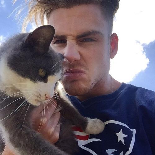 ThomasRPGUNI2's tweet image. my little baby part2