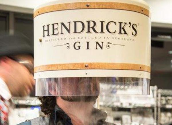 HN_Manchester's tweet image. Like to inhale your drinks? Look no further than the Hendrick&apos;s Gin Vapouriser this Sunday: fal.cn/BmFU