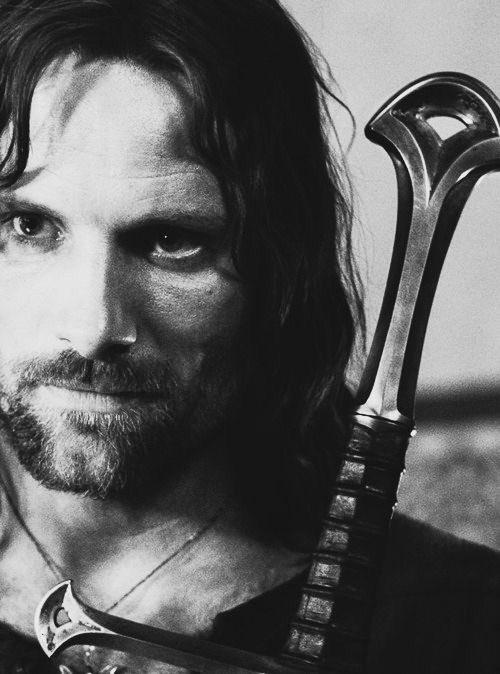 Happy birthday Viggo Mortensen! So great as Aragorn in The Lord of the Rings films. 