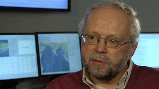 GFZ_Potsdam's tweet photo. Dr. Winfried Hanka im #Interview zum Einsatz der Geosoftware #SeisComp3 #CTBT https://t.co/PkL9PsAjXj (pic kindFILM) https://t.co/4CaYReiLu5