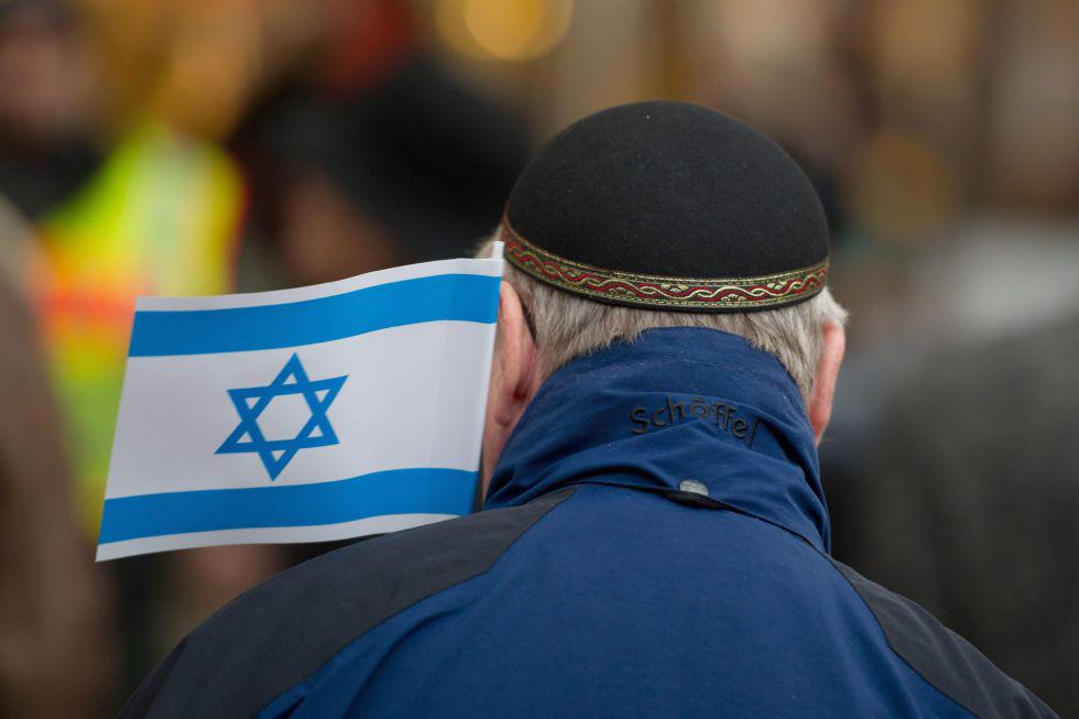 AlanZionist's tweet photo. #IStandWithIsrael #LoveForIsrael #MyHeartYouIsrael I♥L https://t.co/VDiMti0fIG