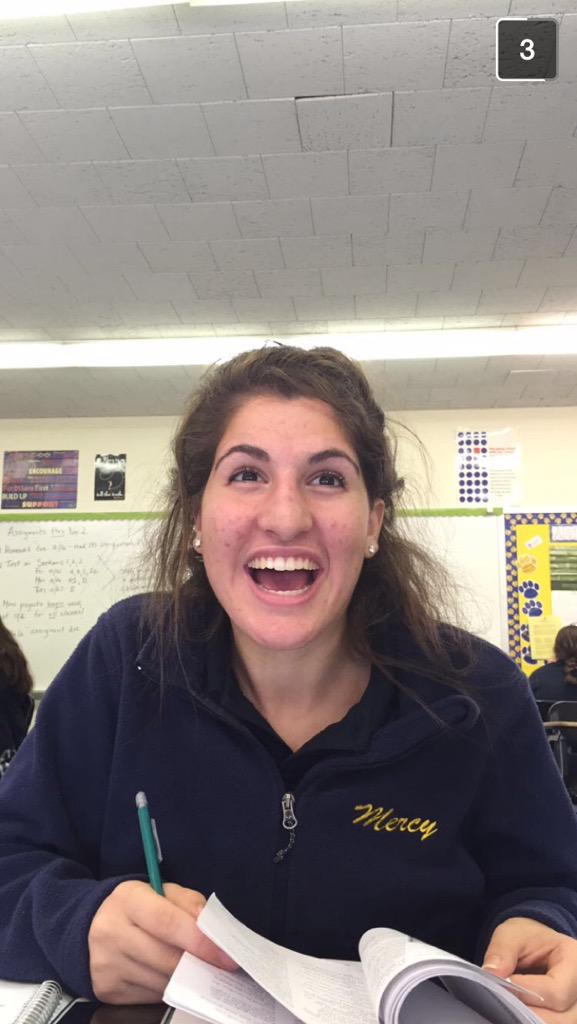 mercyfock2k15's tweet photo. ITS GAMEDAY LADIES GET AS HYPE AS CLAIRE IS 💙💛💙💛💰🎊💯🔥🎉‼️‼️‼️ https://t.co/K5dUc9pZ1l