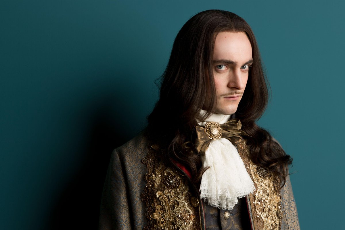 George Blagden As Louis Xiv Versailles Tv Series Versailles George