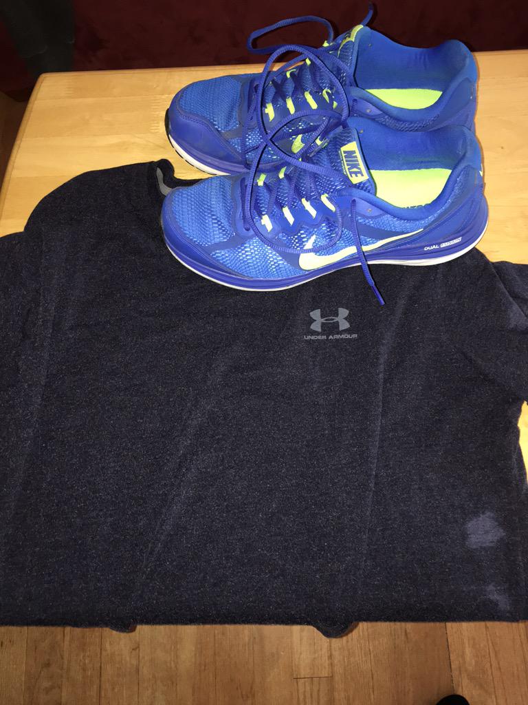 PhillipAbram's tweet image. #lightworkout #soakedshirt #gettingbackintoroutine #dmd3030