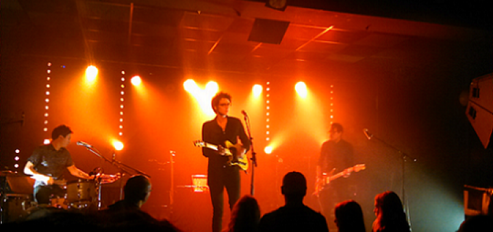 thewebtape_net's tweet photo. Plus qu'un concert, @radio_elvis nous a fait vivre une véritable aventure musicale.
https://t.co/R7pHfeflRW https://t.co/zSjFXYl8Hz