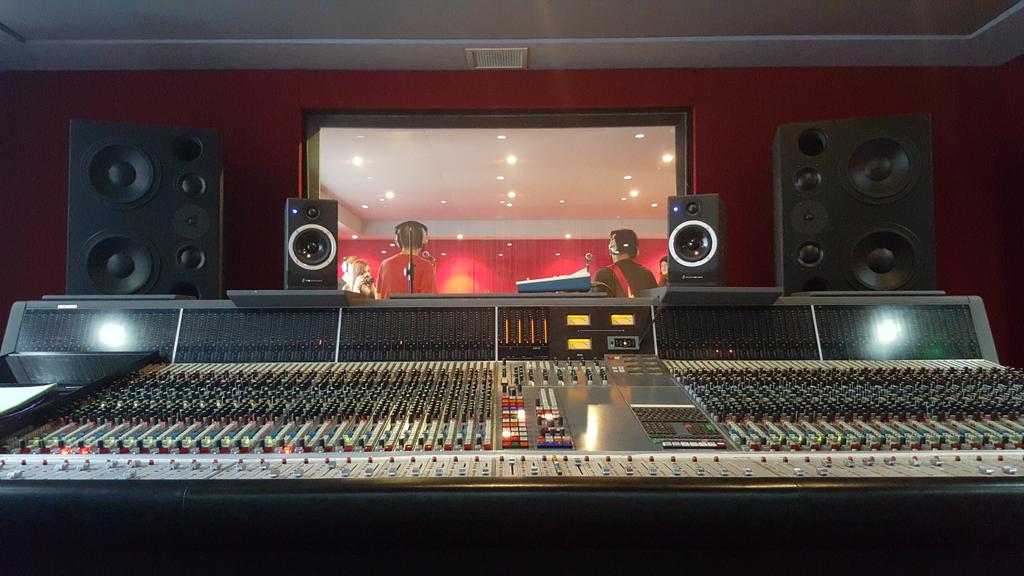 Diffraction Studios tweet media