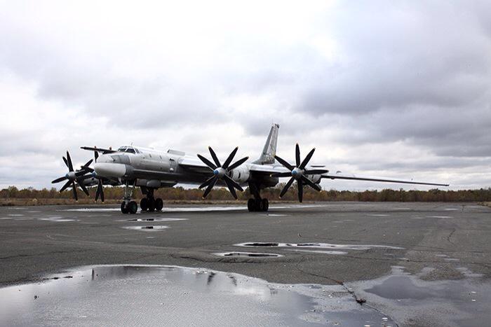 Tu-95MS "Bear" - Page 2 CRxiA5DXAAAdCAw