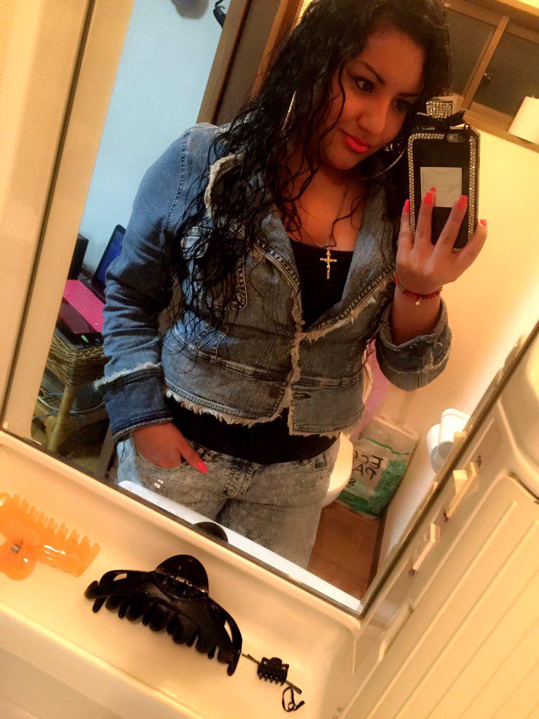 18roxy's tweet image. 😍