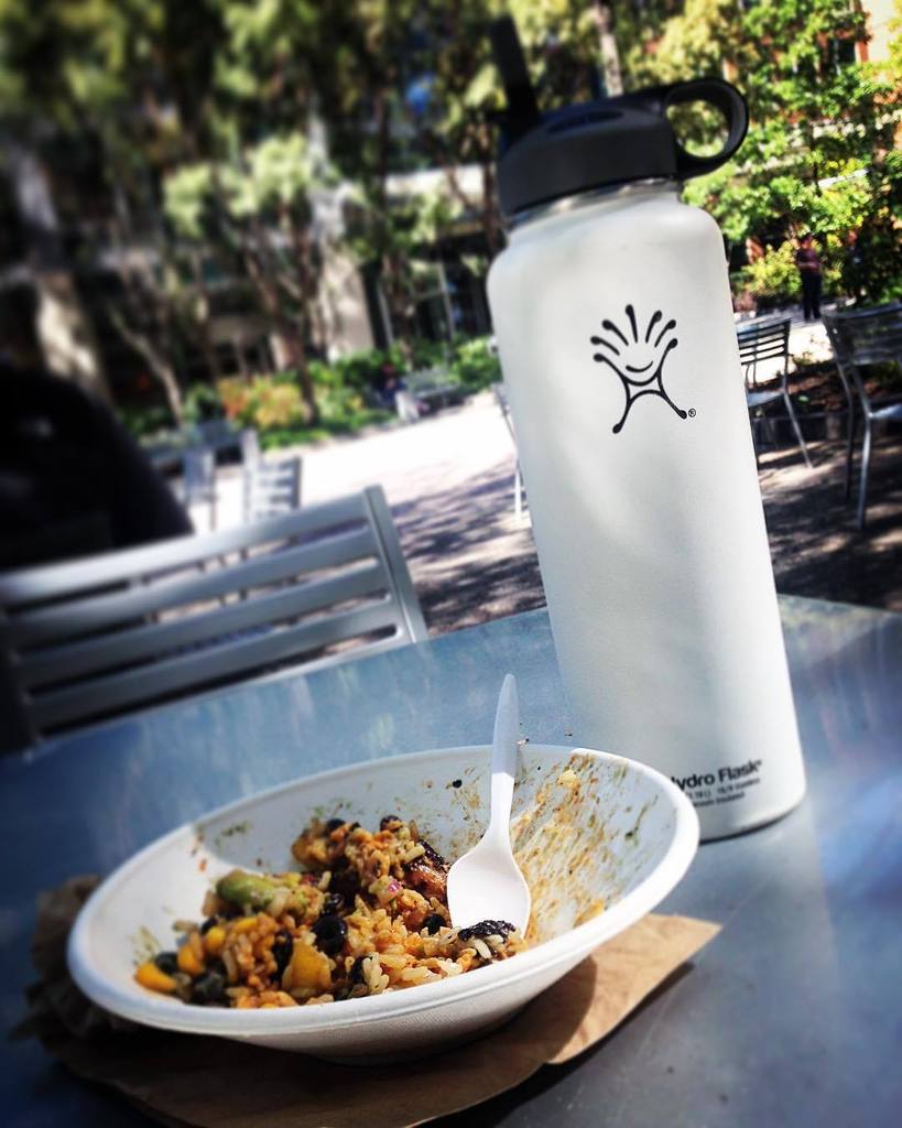 beefybeffy's tweet photo. Such a perfect fall day!! ☀️🍁🍂😍 #UnexpectedRefreshment w/ @hydroflask + @whatsyourgusto's #deliciousfuel https://t.co/jc1CsFbDrh