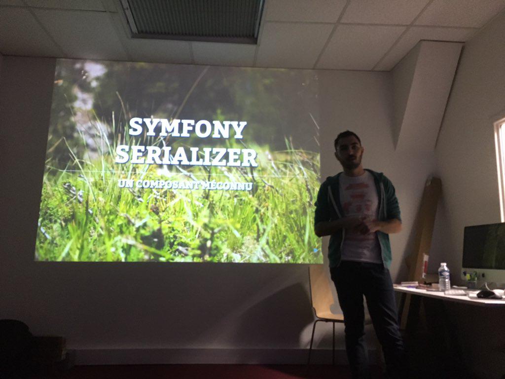 benji__07's tweet image. Début de la présentation sur le serializer par @Tom32i @assoafsy #symfony2