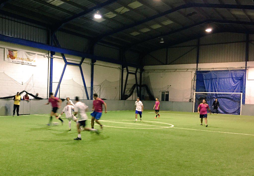 FootballClub_es's tweet photo. Hoy en el Torneo de @Hdad_Macarena Armados VS Diputados en @FootballClub_es https://t.co/XP5AzQQ8Yt