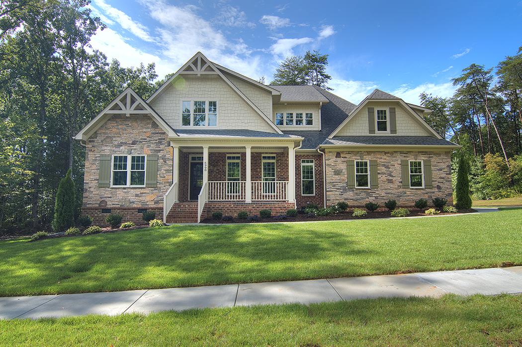 NewtCustomHomes's tweet photo. Front and back view of what the winner of the  @StJude Dream Home Giveaway will be enjoying!! https://t.co/ltlvGirEFc