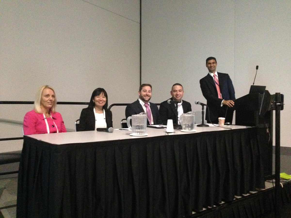 ChathamFin's tweet photo. Another great session at #AFPDenver. Pioneers of Treasury Technology: Learn from those who have gone before #AFP2015 https://t.co/tyPpsPal2P