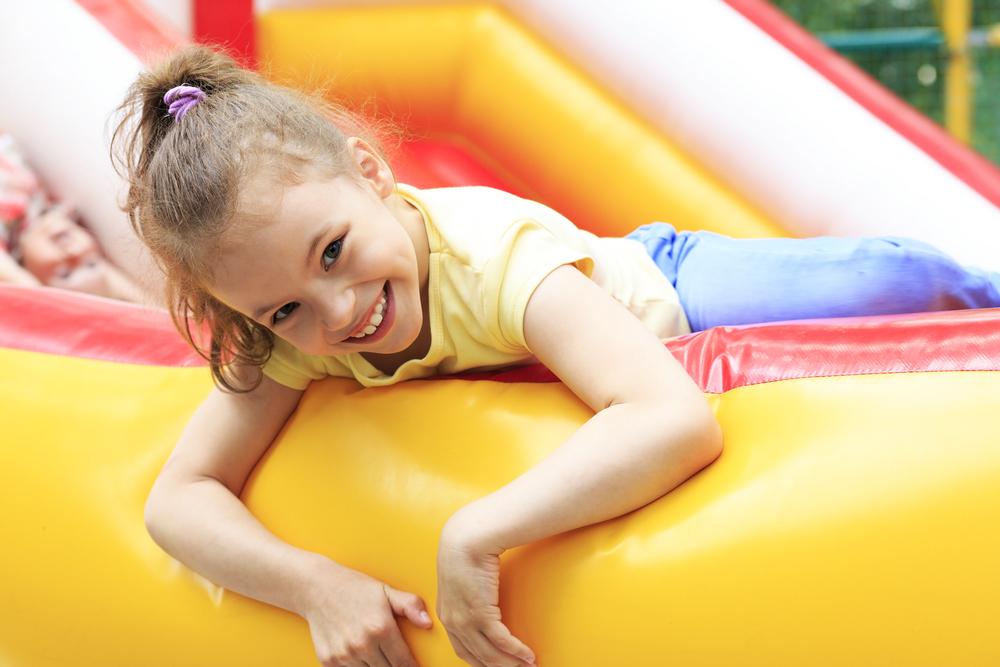 Extremely_Fun's tweet image. Score major points with #kids and parents alike with a #bouncehouse at your next #party: waterslideandbouncehouserentals.com/2015/10/south-…