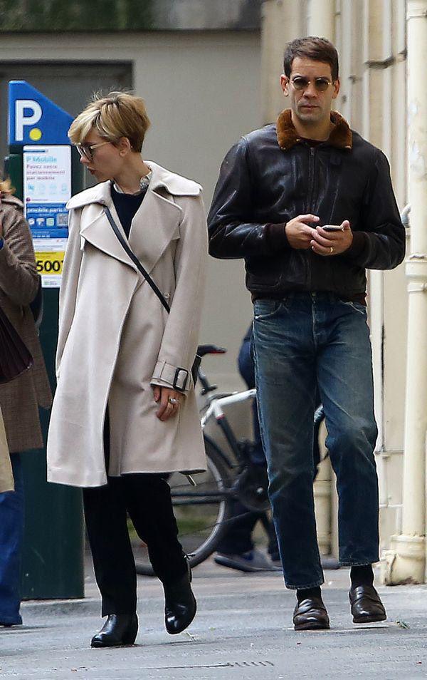 Scarl Johansson News on Twitter "CANDIDS Scarlett Johansson & Romain(07)