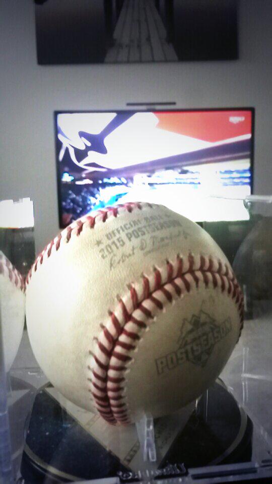jbyma21's tweet photo. Let's go @BlueJays @JoeyBats19 @KPILLAR4 . #ComeTogether #weneedawin #ALCS https://t.co/4xIUmMALWq