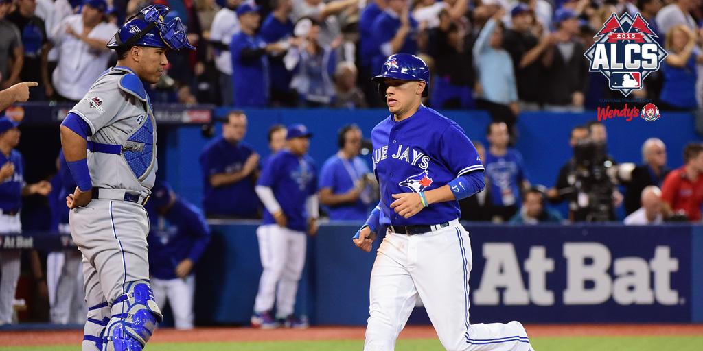 BlueJays's tweet image. 3 up, 3 down for Liam Hendriks! Due up in the bottom half:

@KPILLAR4
@rgoins5
@BenRevere9

#ComeTogether