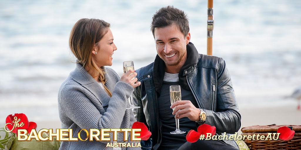 The Bachelorette Australia - Sam Frost - Season 1 - Episode Discussions - #2 - *Spoilers - Sleuthing*  - Page 26 CRyuDHDWcAA-Df0