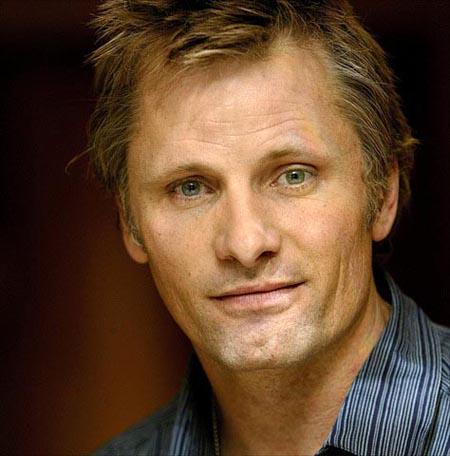 I must confess, to much stress today, 25 minutes to late.
Happy birthday Viggo Mortensen, 
 October 20, 1958 