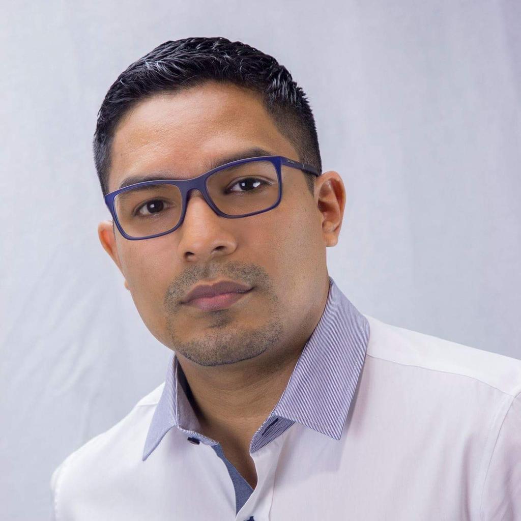 EduardoGuevara's tweet image. #GeekModeOn